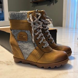 Brand New Sorel Lexie Wedge Camel Brown Size 8